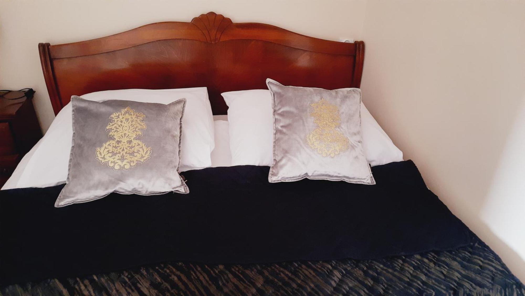 Hotel Rezydencja Rosa Przemyśl Buitenkant foto