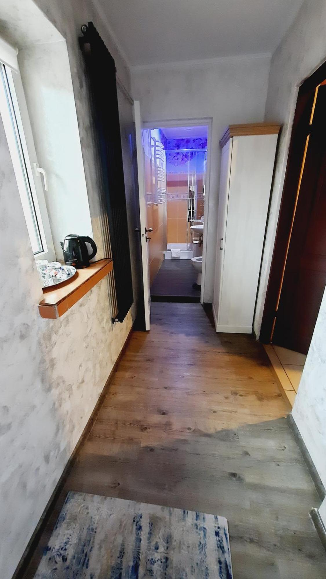 Hotel Rezydencja Rosa Przemyśl Buitenkant foto